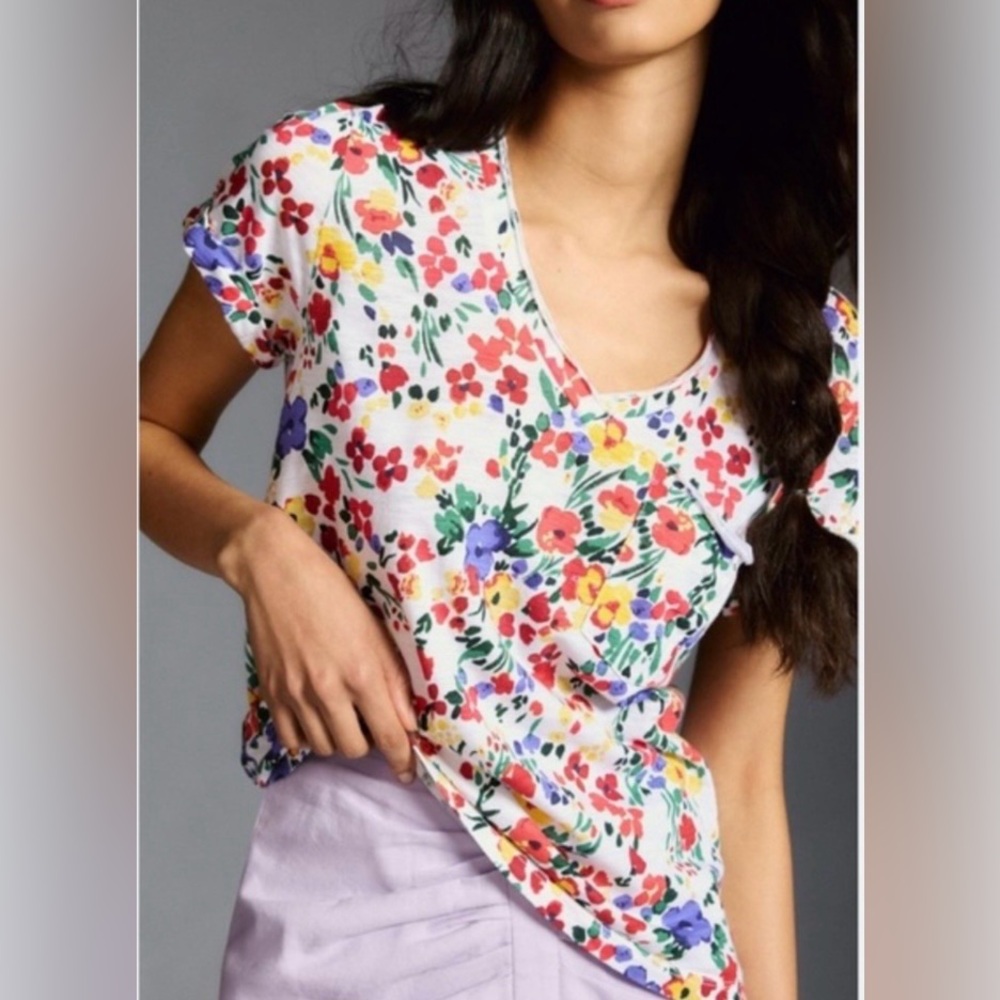 5 for $15 Anthropologie T. La Floral V-Neck Short Sleeve Tee L